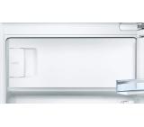 Bosch KIL24V51, Built-in/under fridge A+, MultiBox, 200l(183+17), 37dB, 56x122,5x55cm