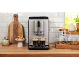 Bosch TIE20301, SER2, Automatic coffee-espresso machine, VeroCafe, 1300 W, 1.4 litre, 15 bar, OneTouch function, MilkMagic Pro, Silk Silver